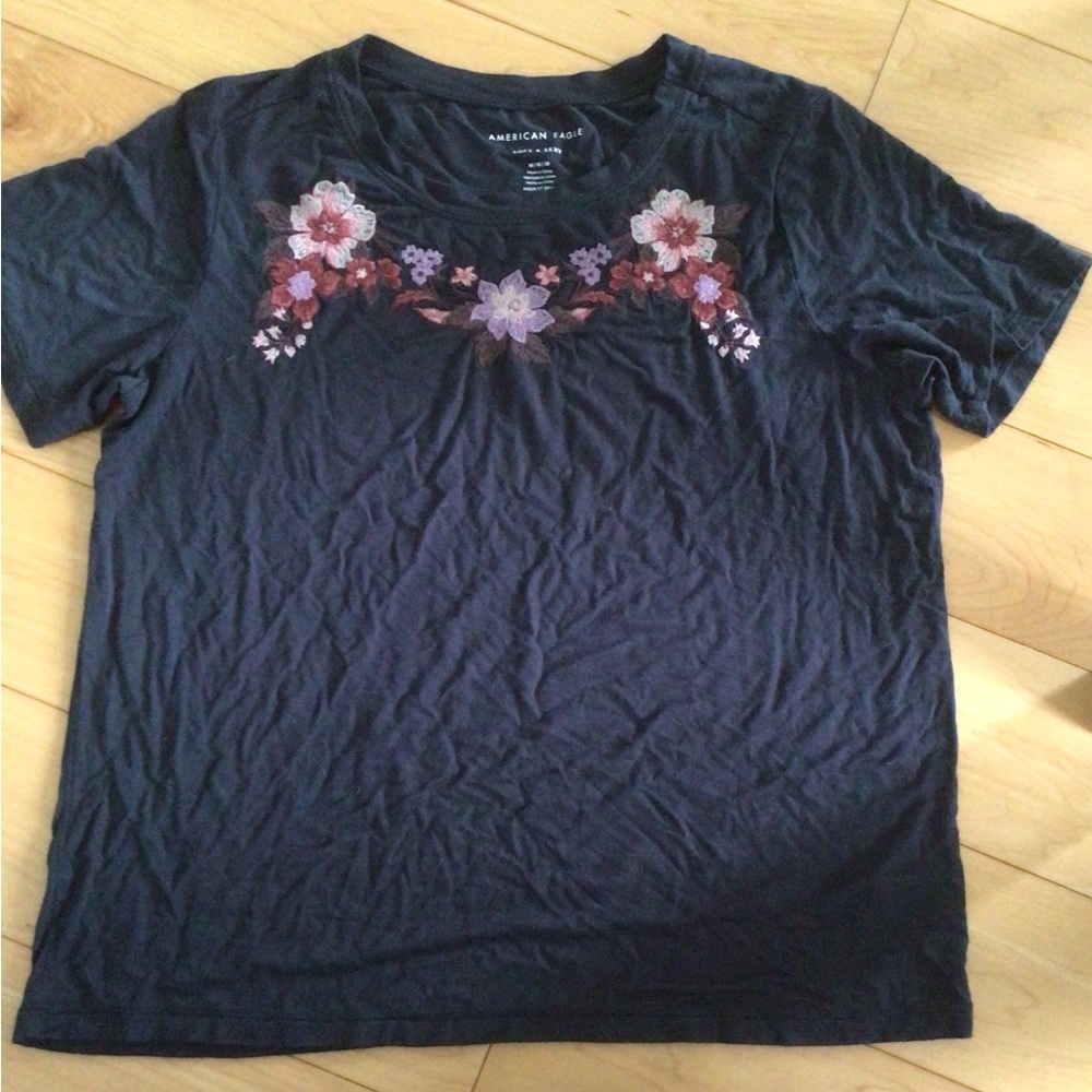 American Eagle floral shirt
